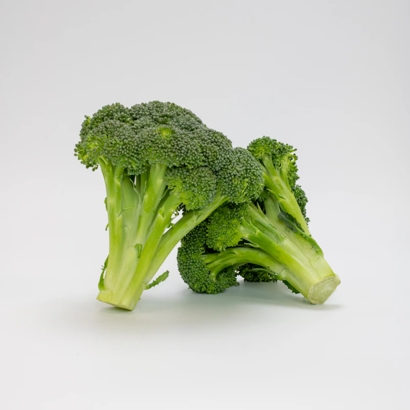 Fresh Broccoli Crowns 2-Count — Front view